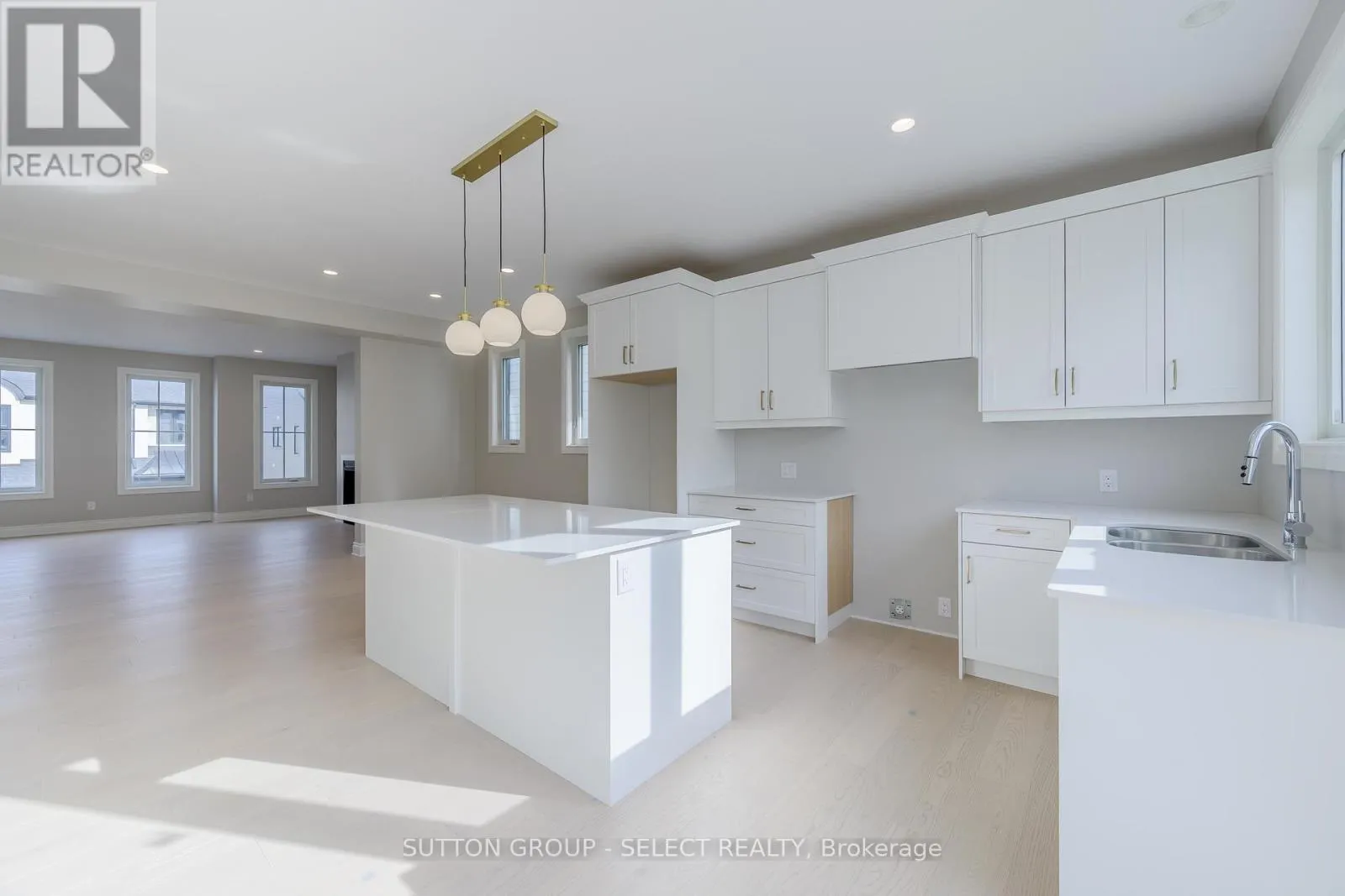 9 - 2835 SHEFFIELD PLACE, #9