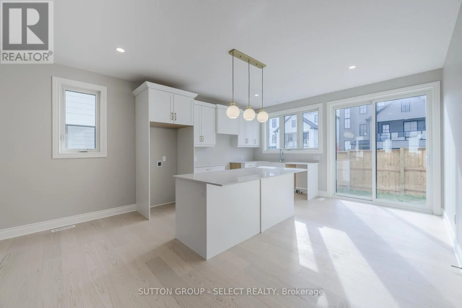 9 - 2835 SHEFFIELD PLACE, #9