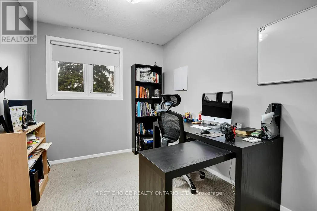 1771C LAMOUREUX DRIVE