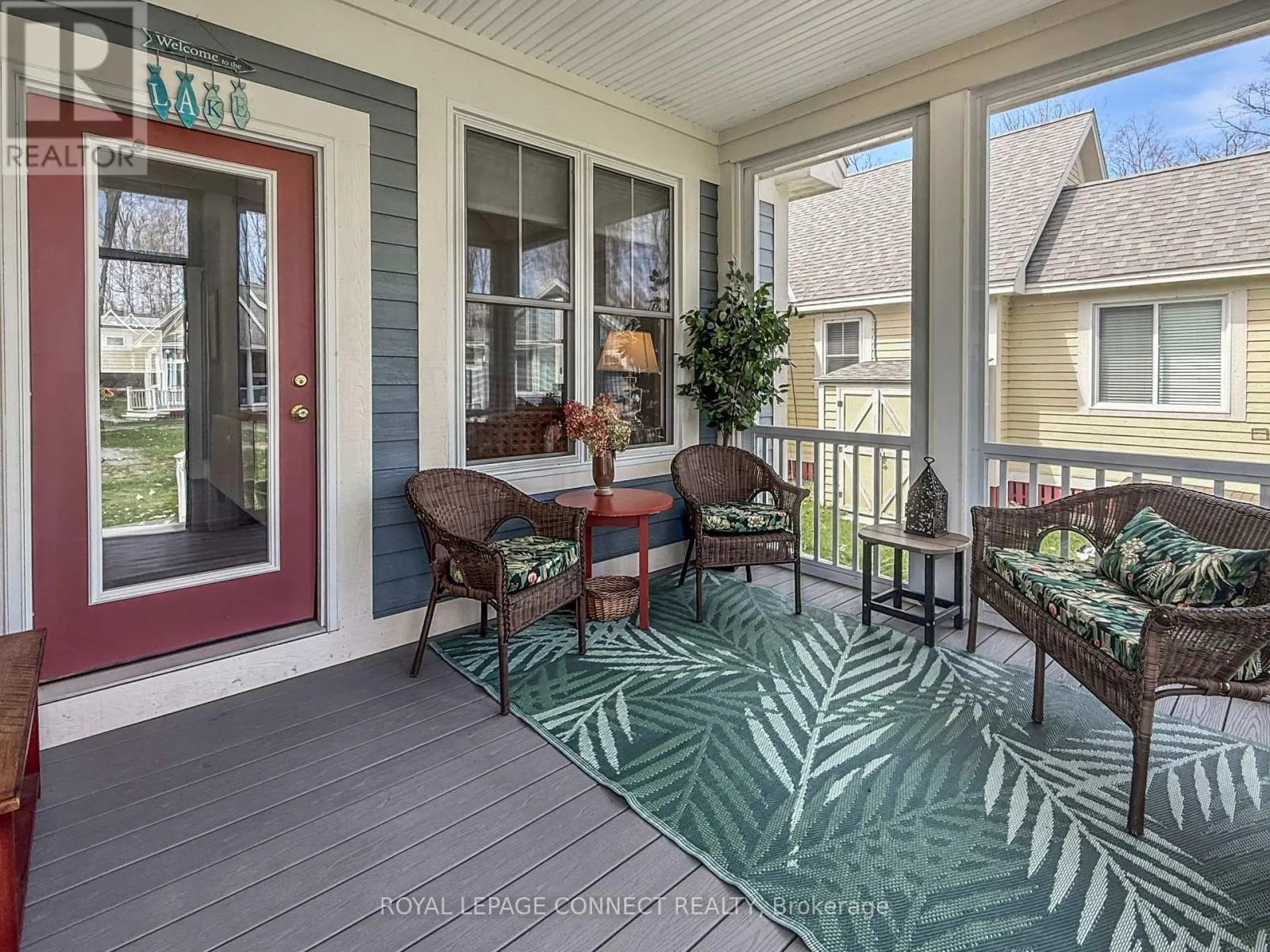 222 - 17 HOLLOW LANE