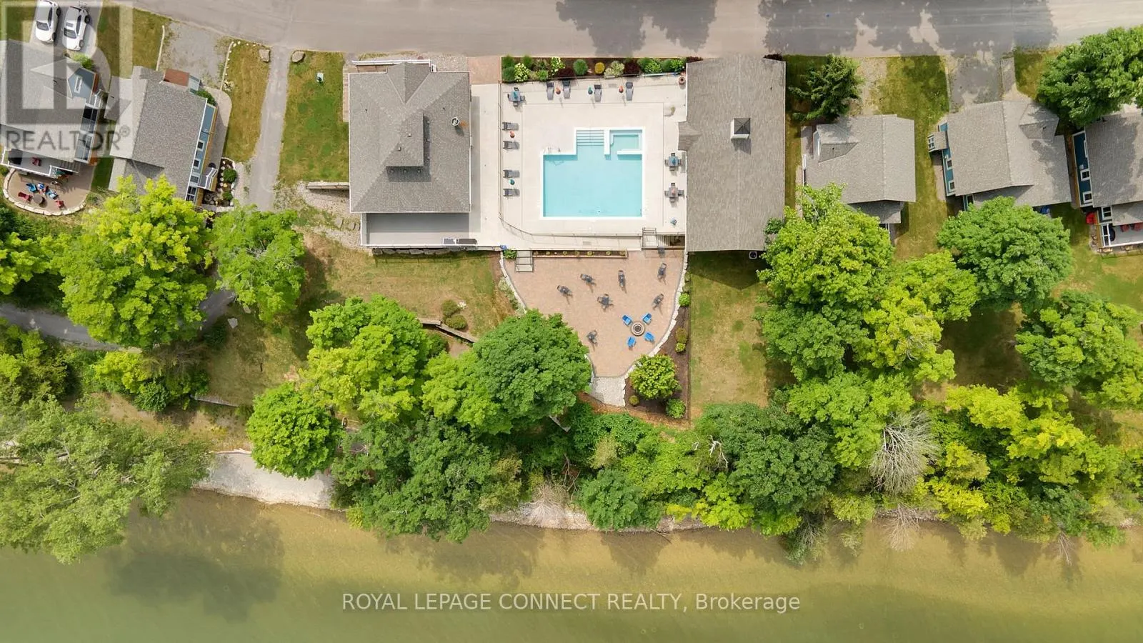 222 - 17 HOLLOW LANE