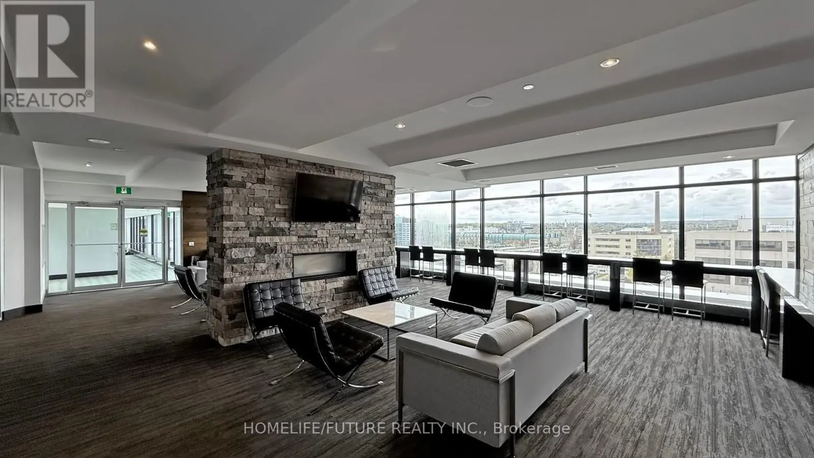 S2205 - 330 PHILLIP STREET