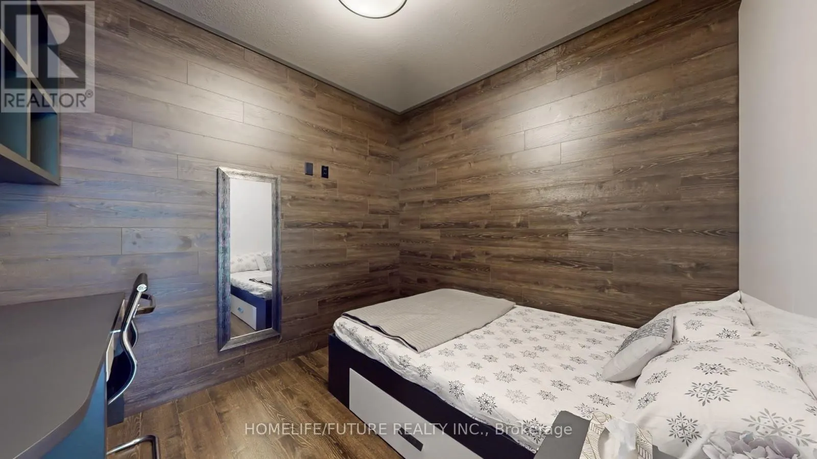 S2205 - 330 PHILLIP STREET