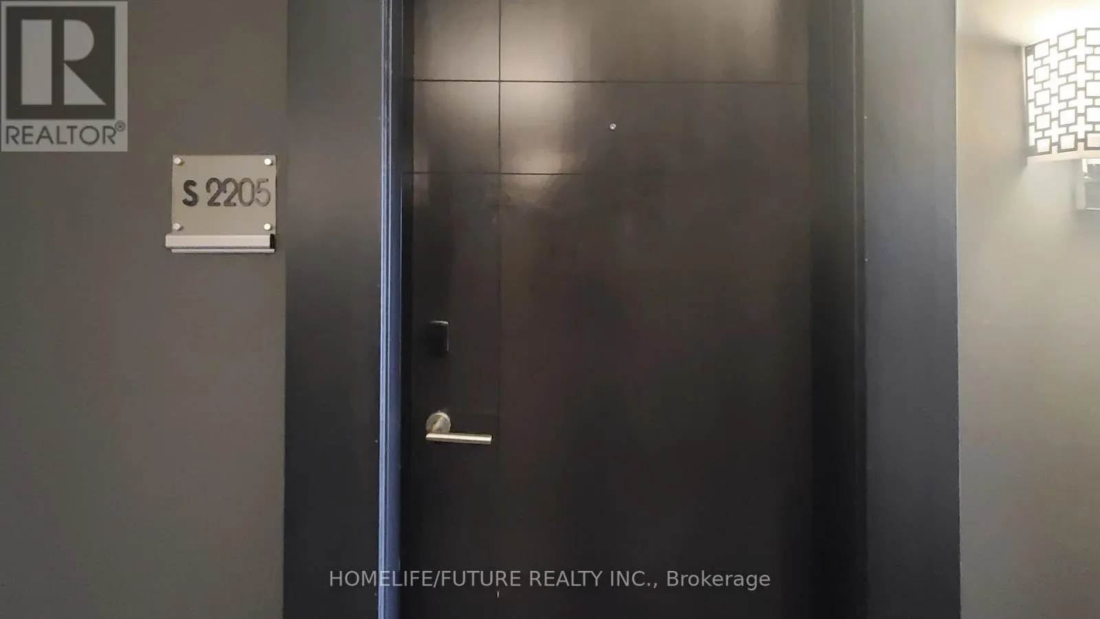 S2205 - 330 PHILLIP STREET