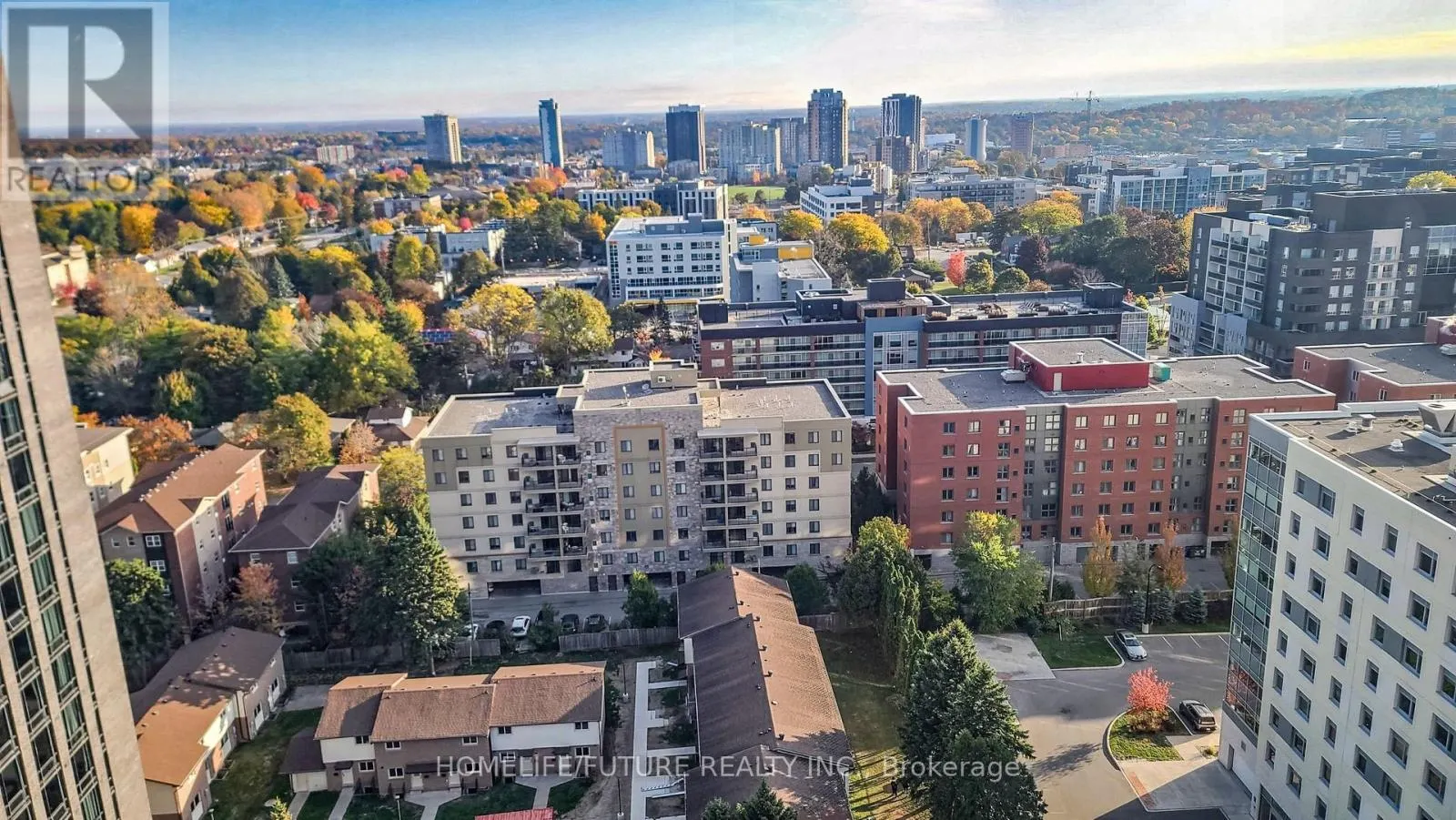 S2205 - 330 PHILLIP STREET