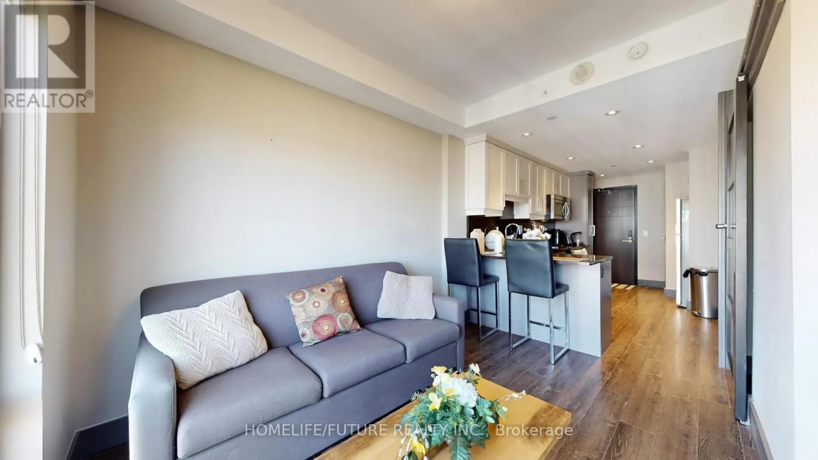 S2205 - 330 PHILLIP STREET