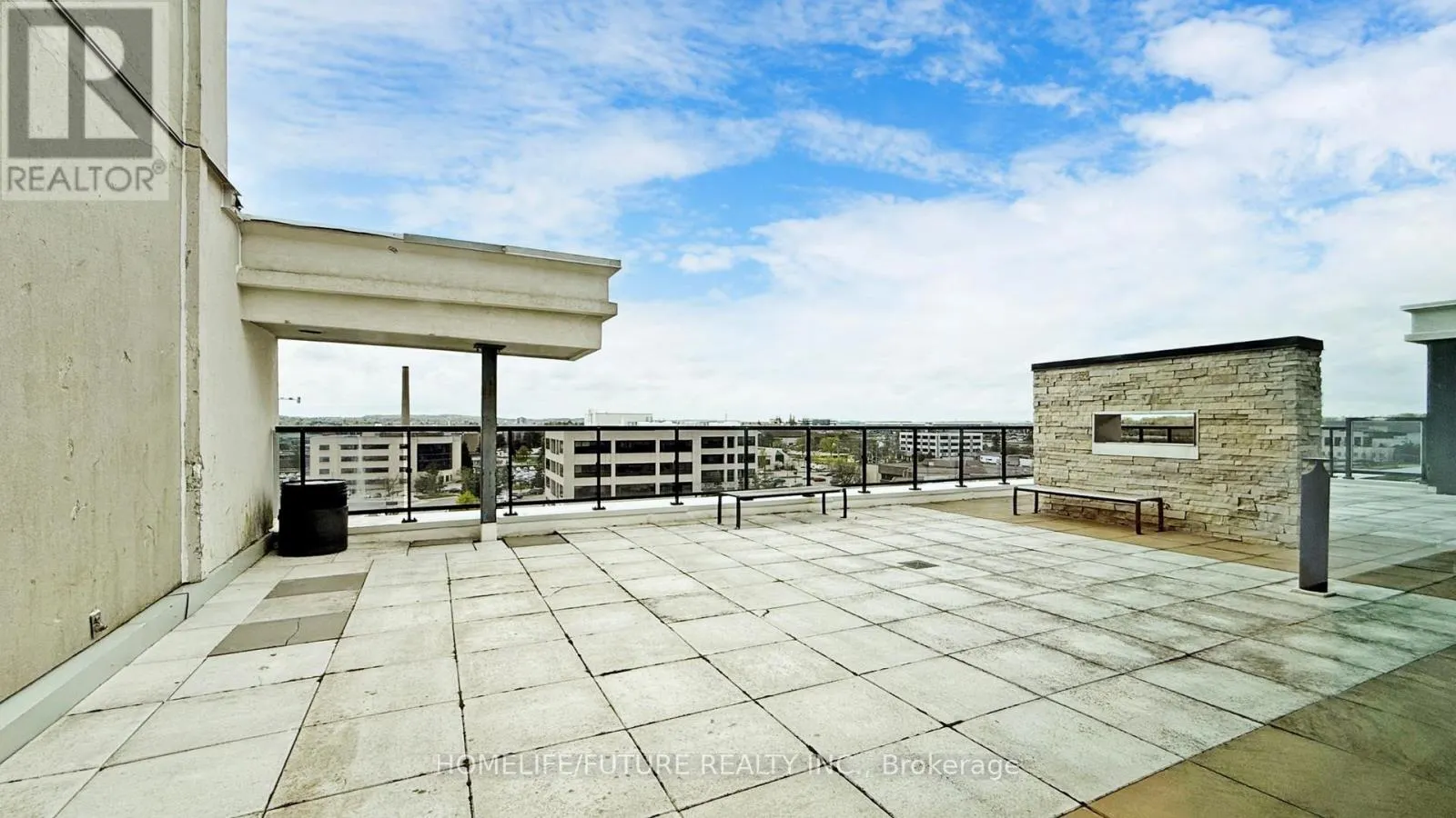 S2205 - 330 PHILLIP STREET