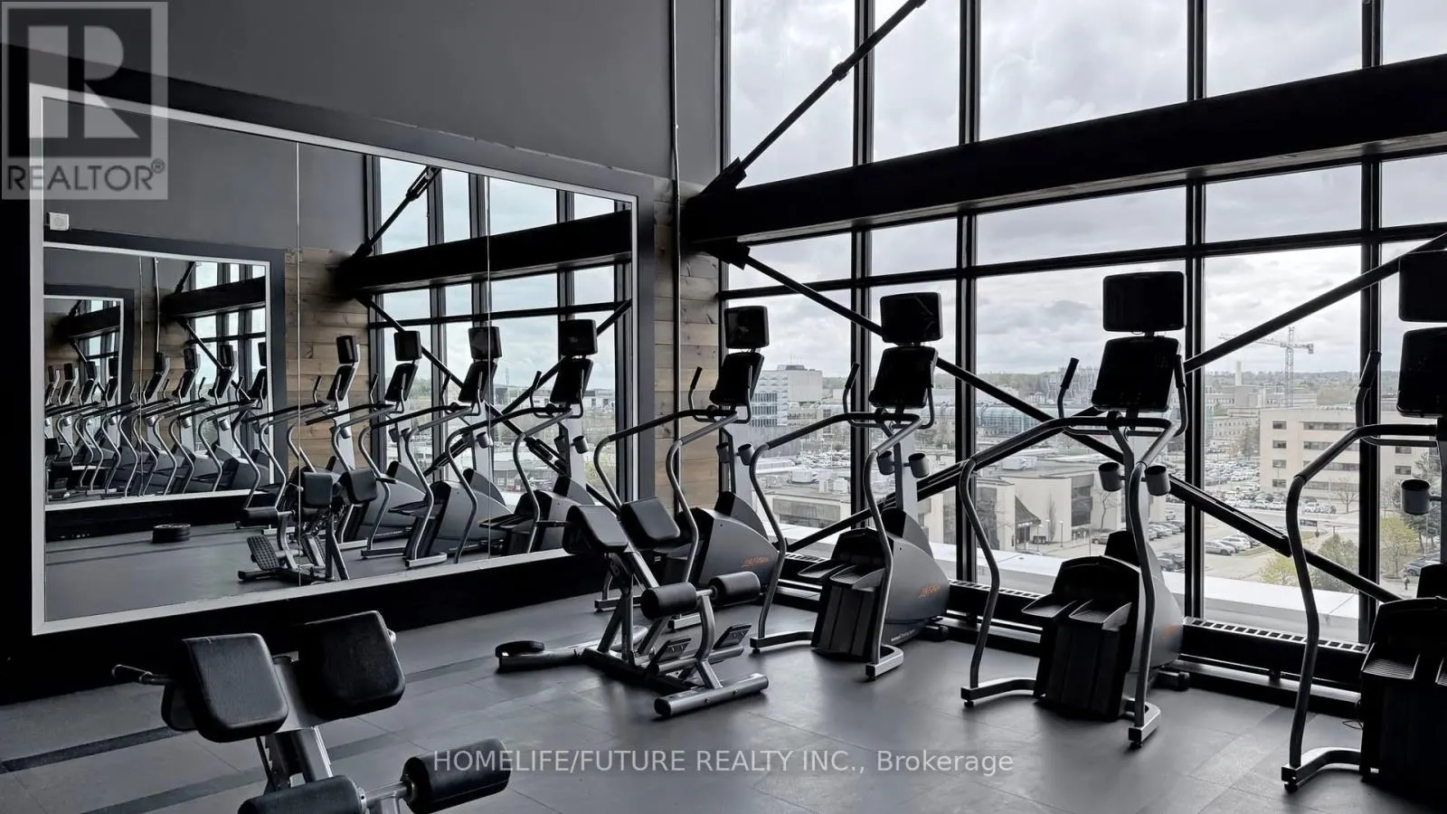 S2205 - 330 PHILLIP STREET