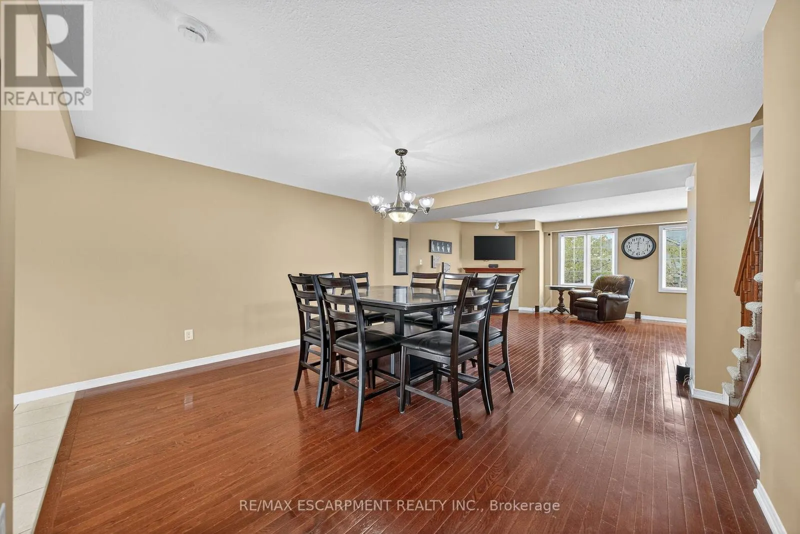 23 - 7 SOUTHSIDE PLACE