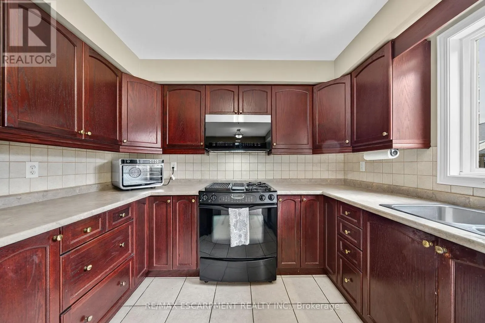 23 - 7 SOUTHSIDE PLACE