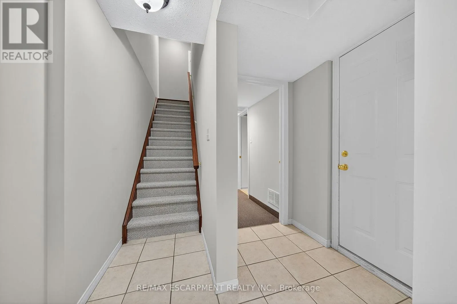 23 - 7 SOUTHSIDE PLACE