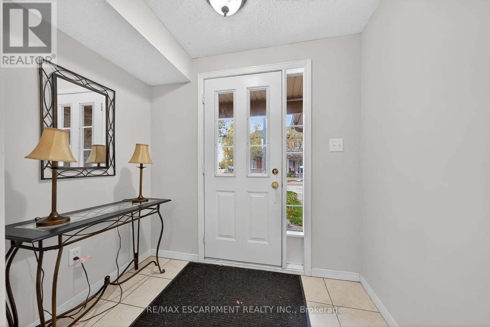 23 - 7 SOUTHSIDE PLACE