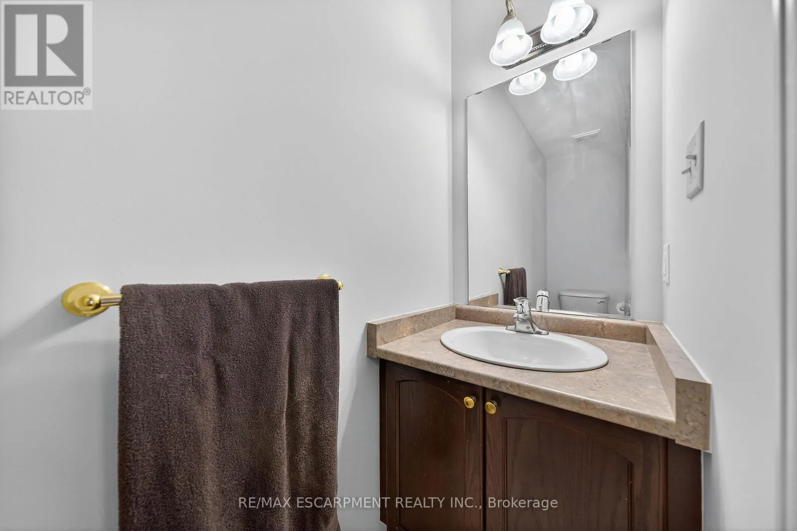 23 - 7 SOUTHSIDE PLACE