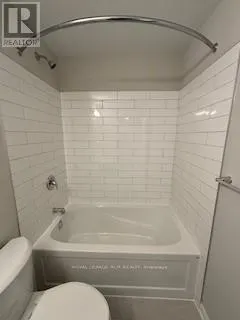 112 - 708 WOOLWICH STREET