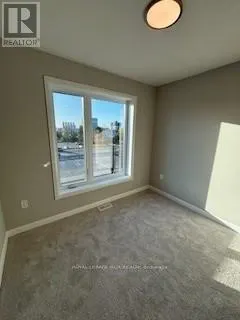 112 - 708 WOOLWICH STREET