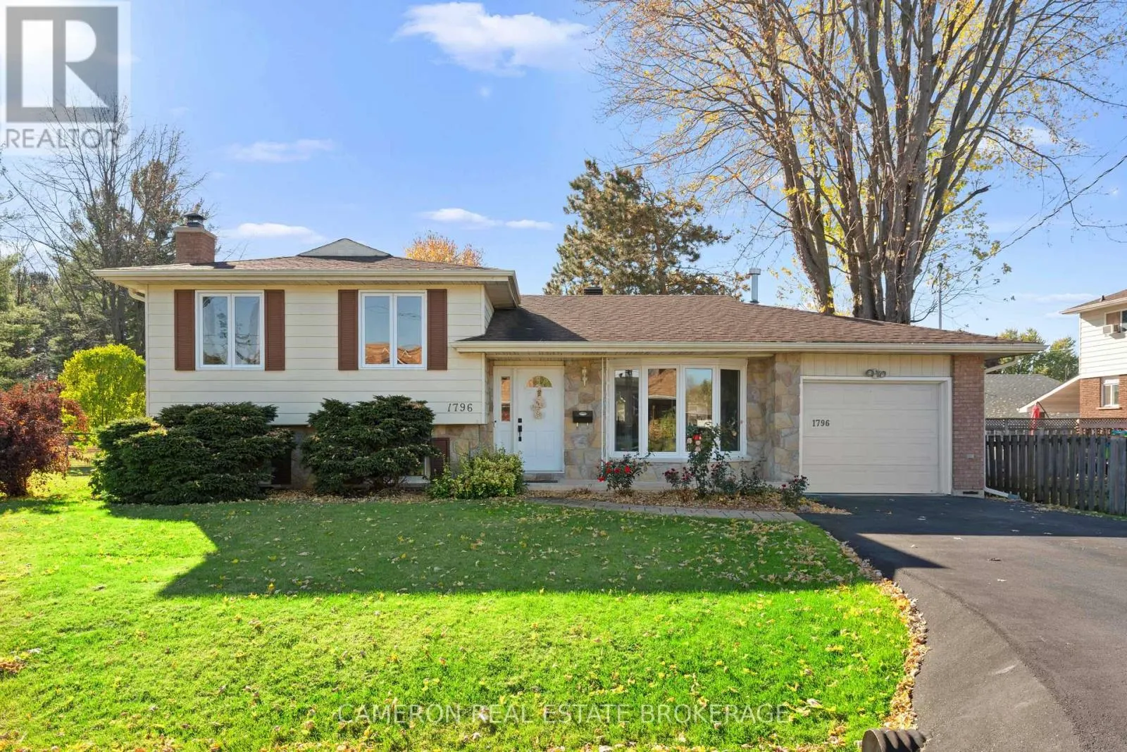 1796 DEWHURST AVENUE