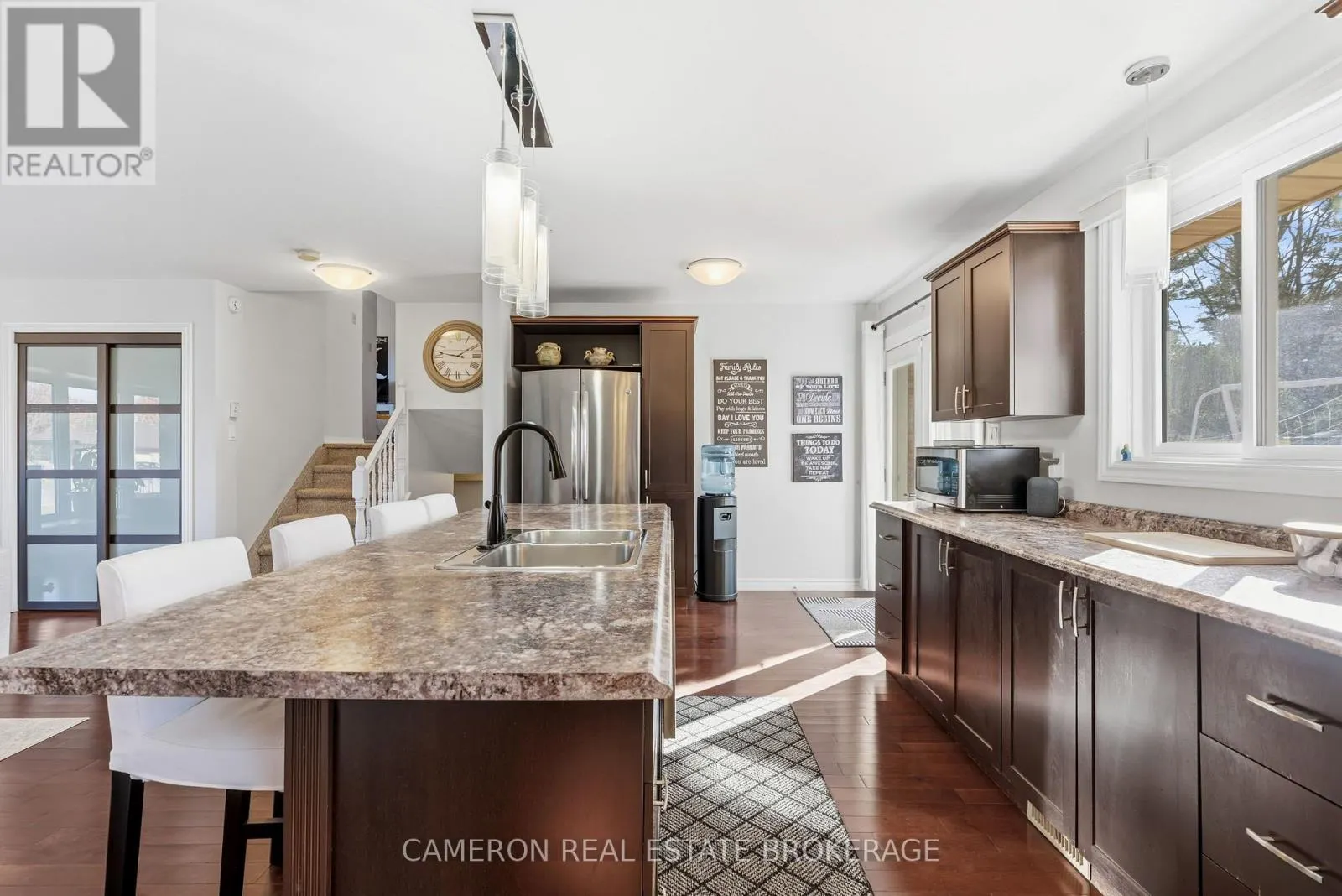 1796 DEWHURST AVENUE