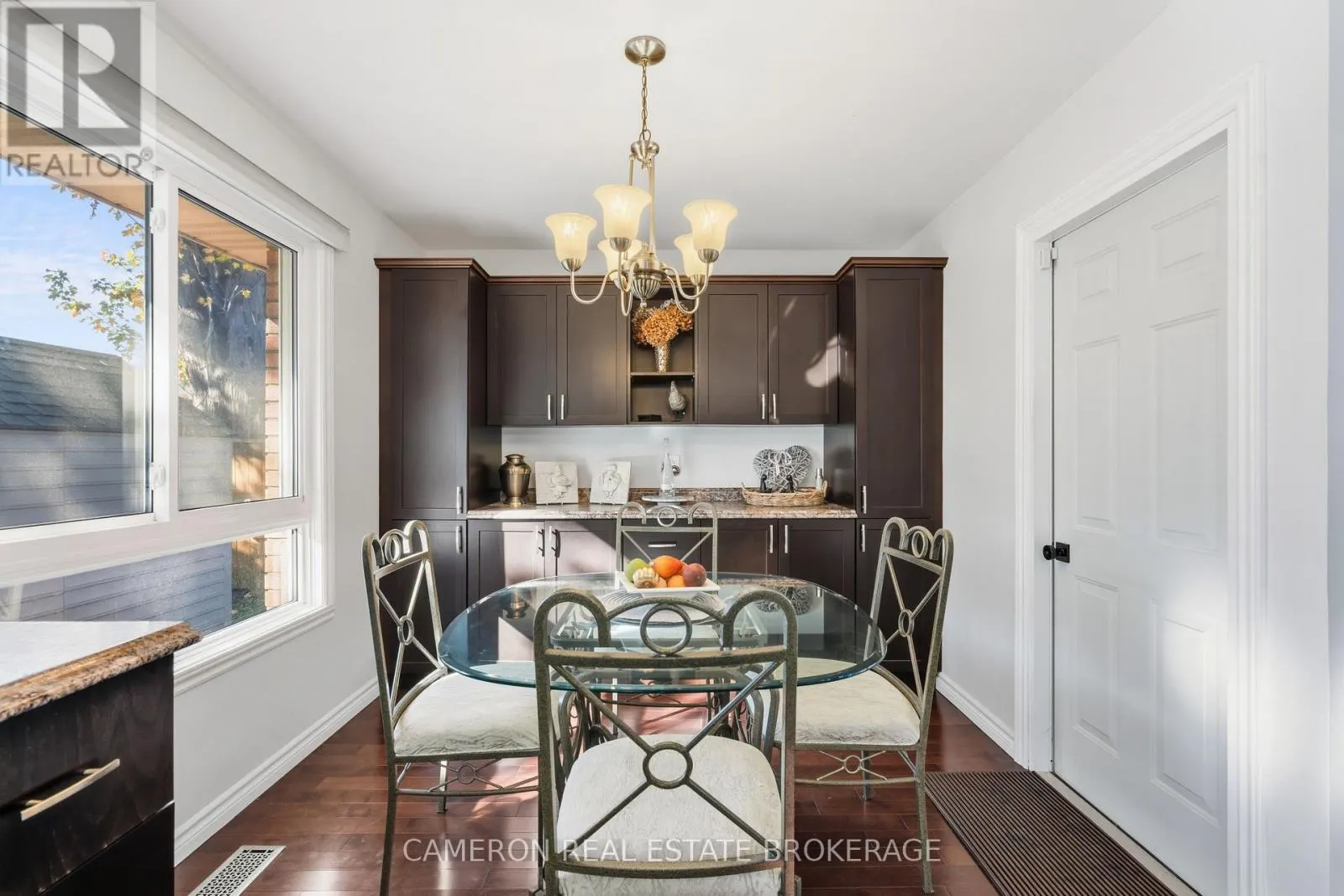 1796 DEWHURST AVENUE