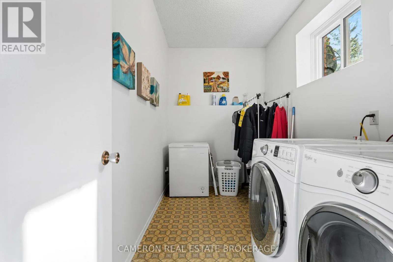 1796 DEWHURST AVENUE