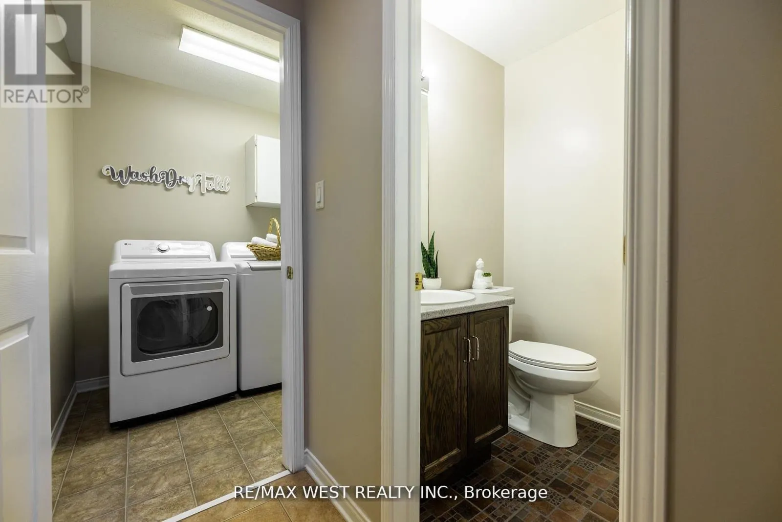 214 CASTLEGARTH CRESCENT