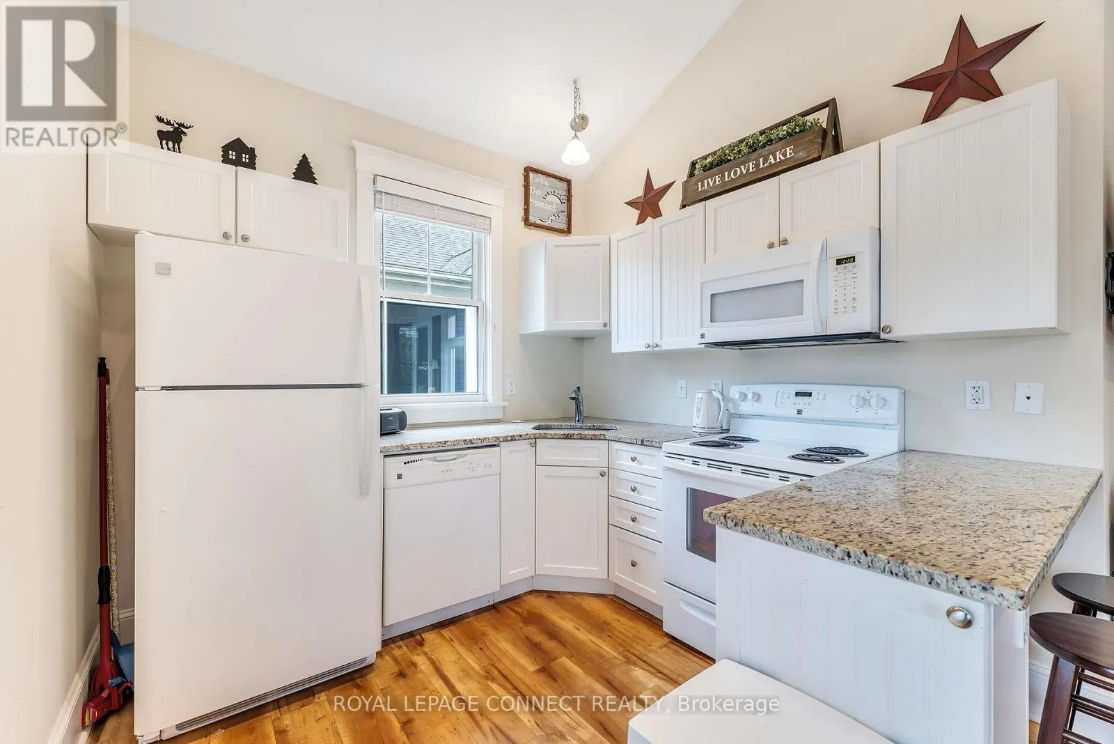 178 - 11 FARM VIEW LANE