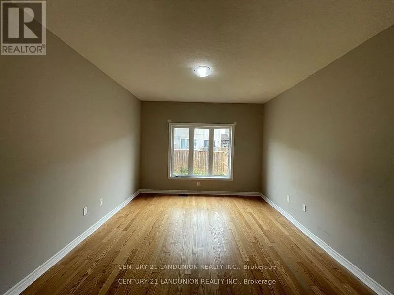 516 BALDWIN CRESCENT