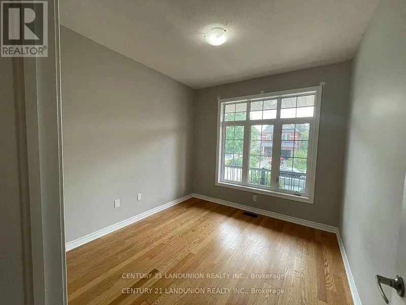 516 BALDWIN CRESCENT