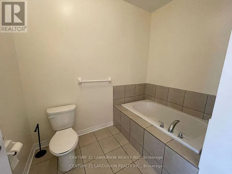 516 BALDWIN CRESCENT