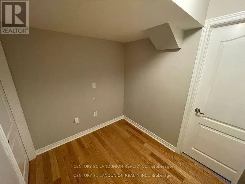 516 BALDWIN CRESCENT