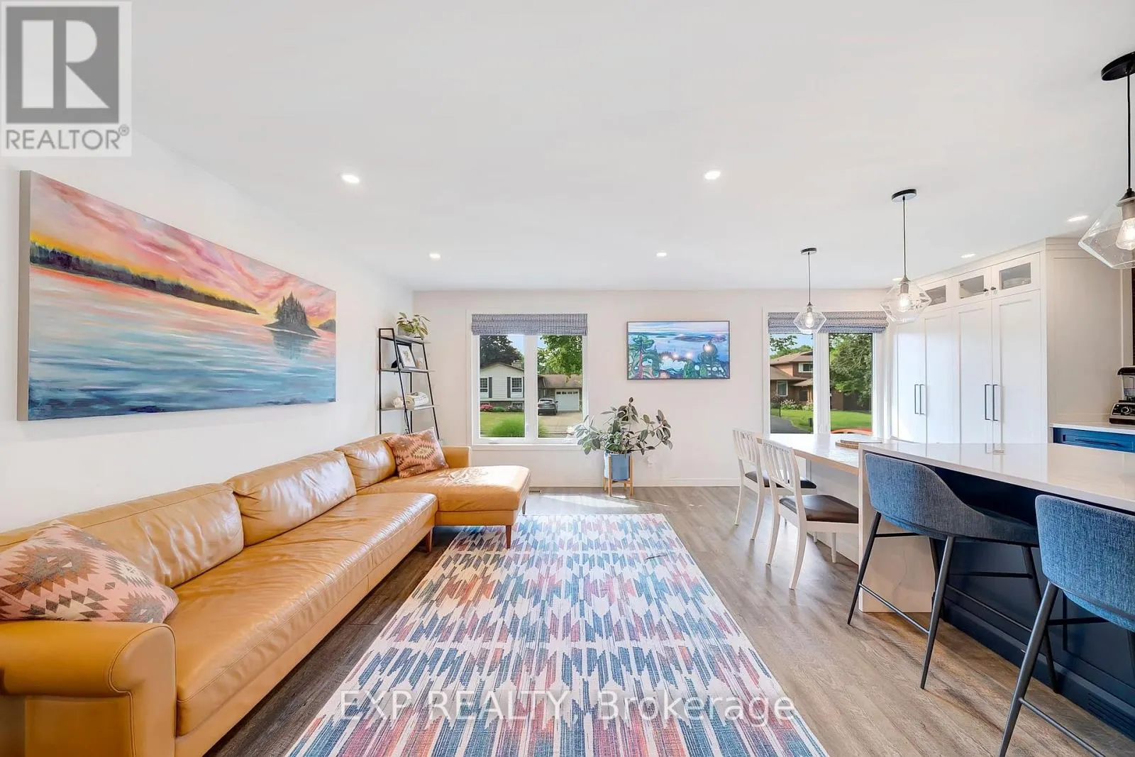 44 ROYAL ORCHARD CRESCENT