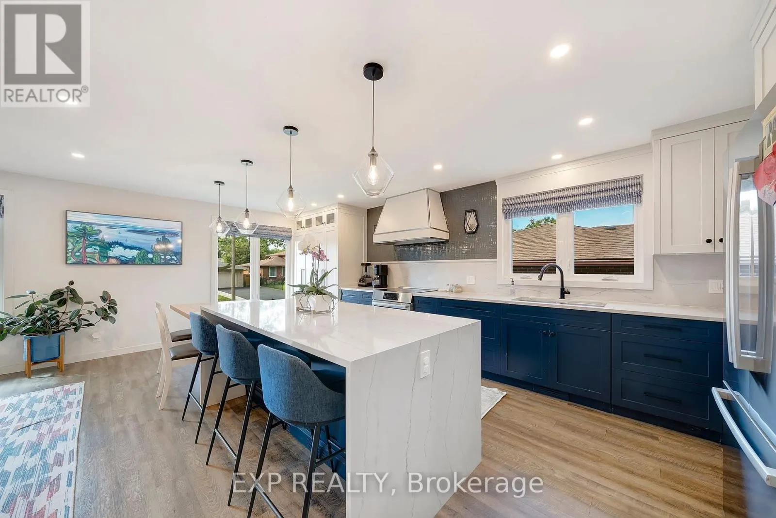 44 ROYAL ORCHARD CRESCENT