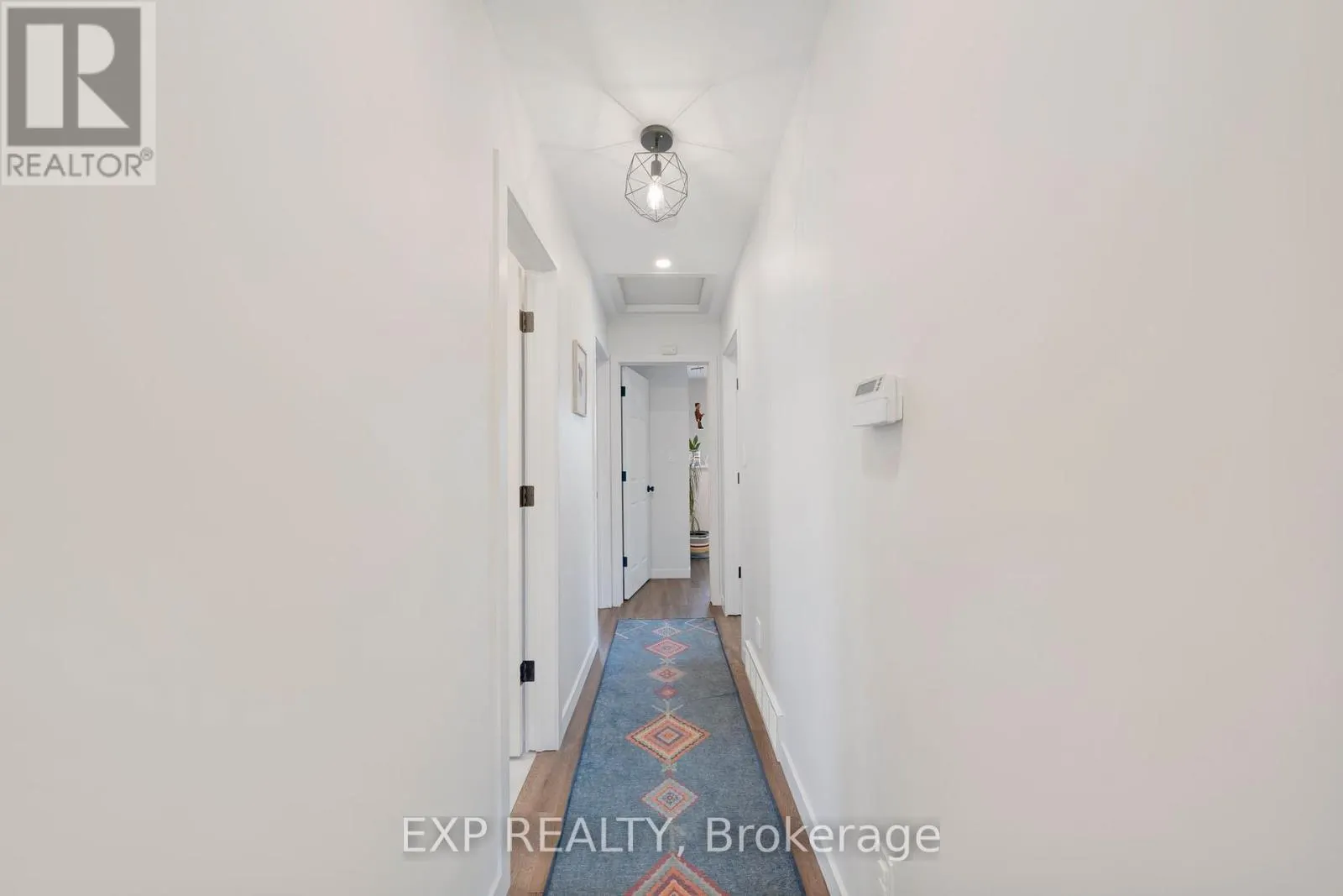 44 ROYAL ORCHARD CRESCENT