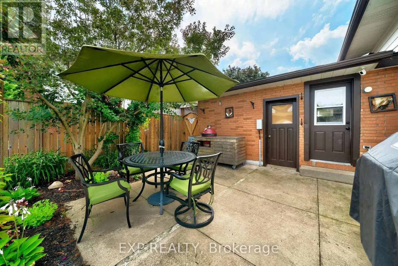 44 ROYAL ORCHARD CRESCENT