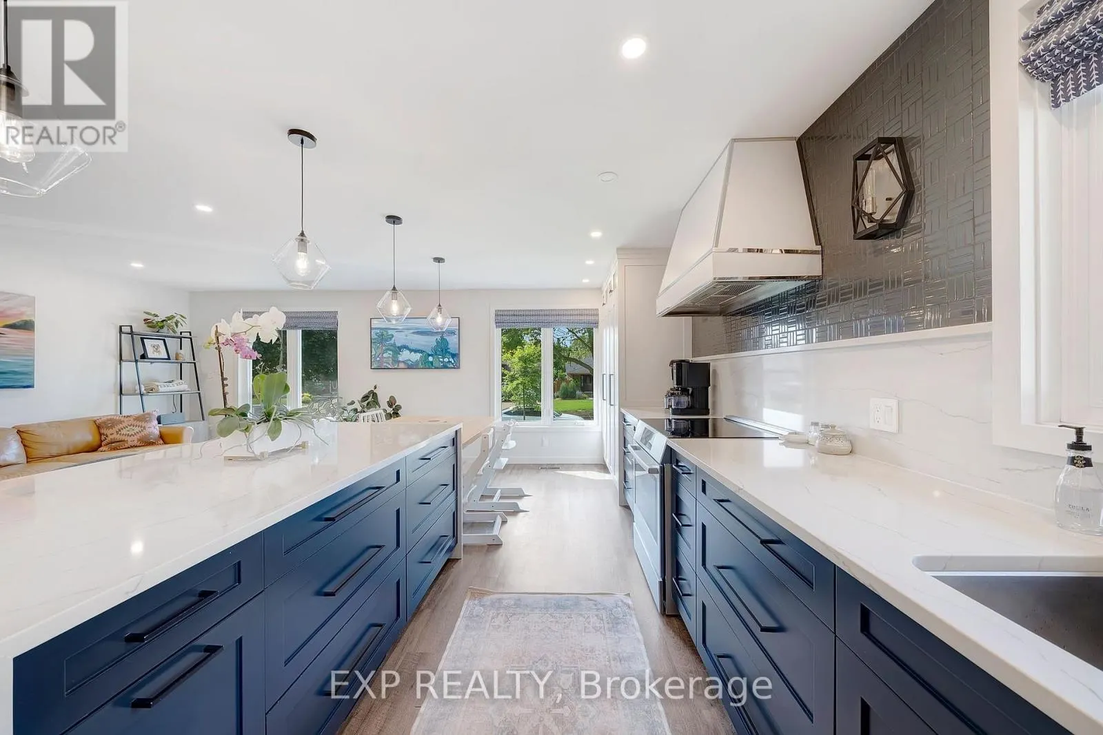 44 ROYAL ORCHARD CRESCENT