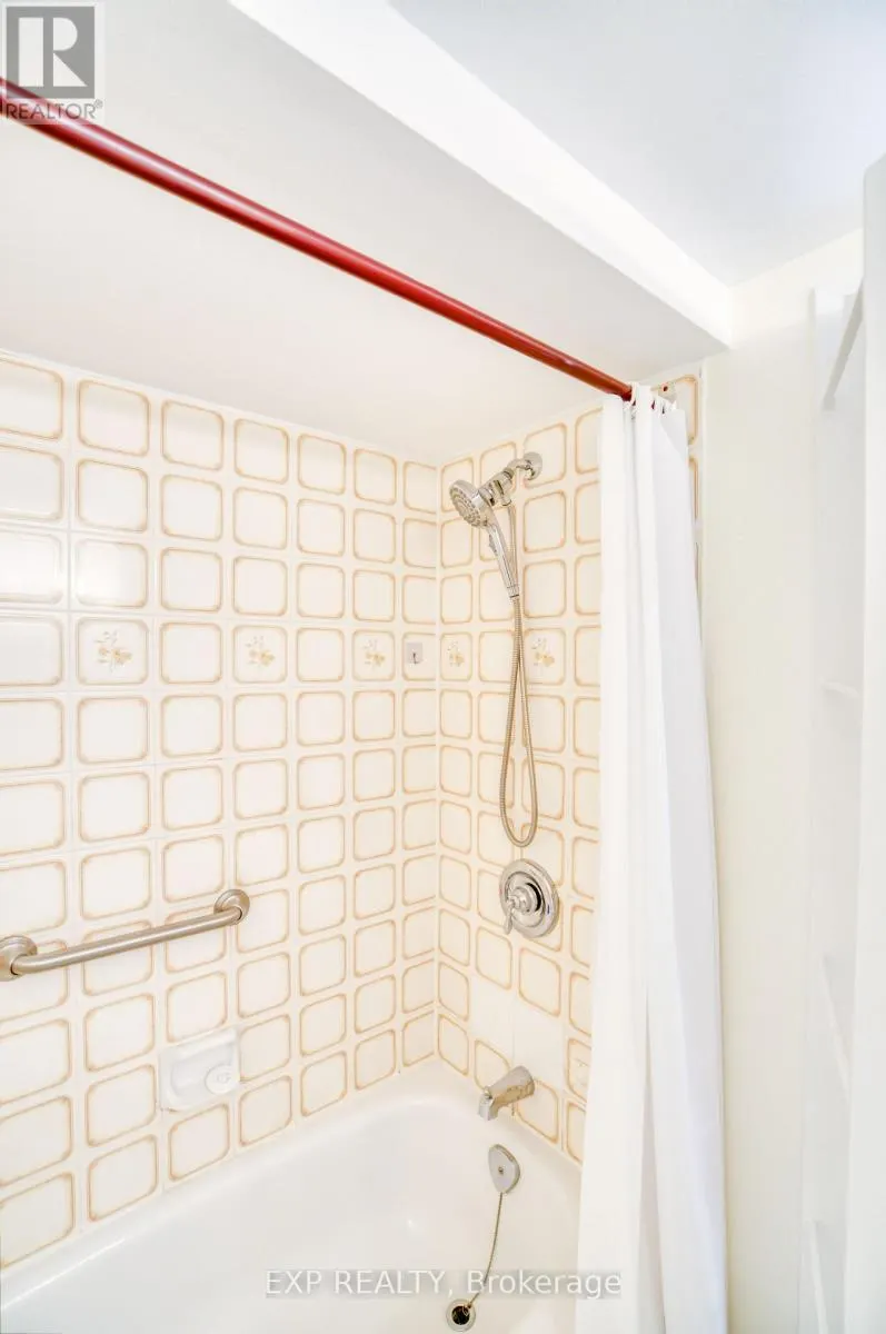 1 - 16 SWEETBRIAR CIRCLE