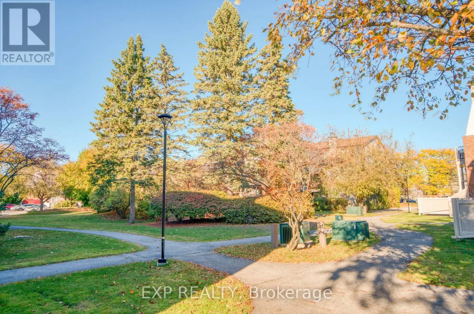 1 - 16 SWEETBRIAR CIRCLE