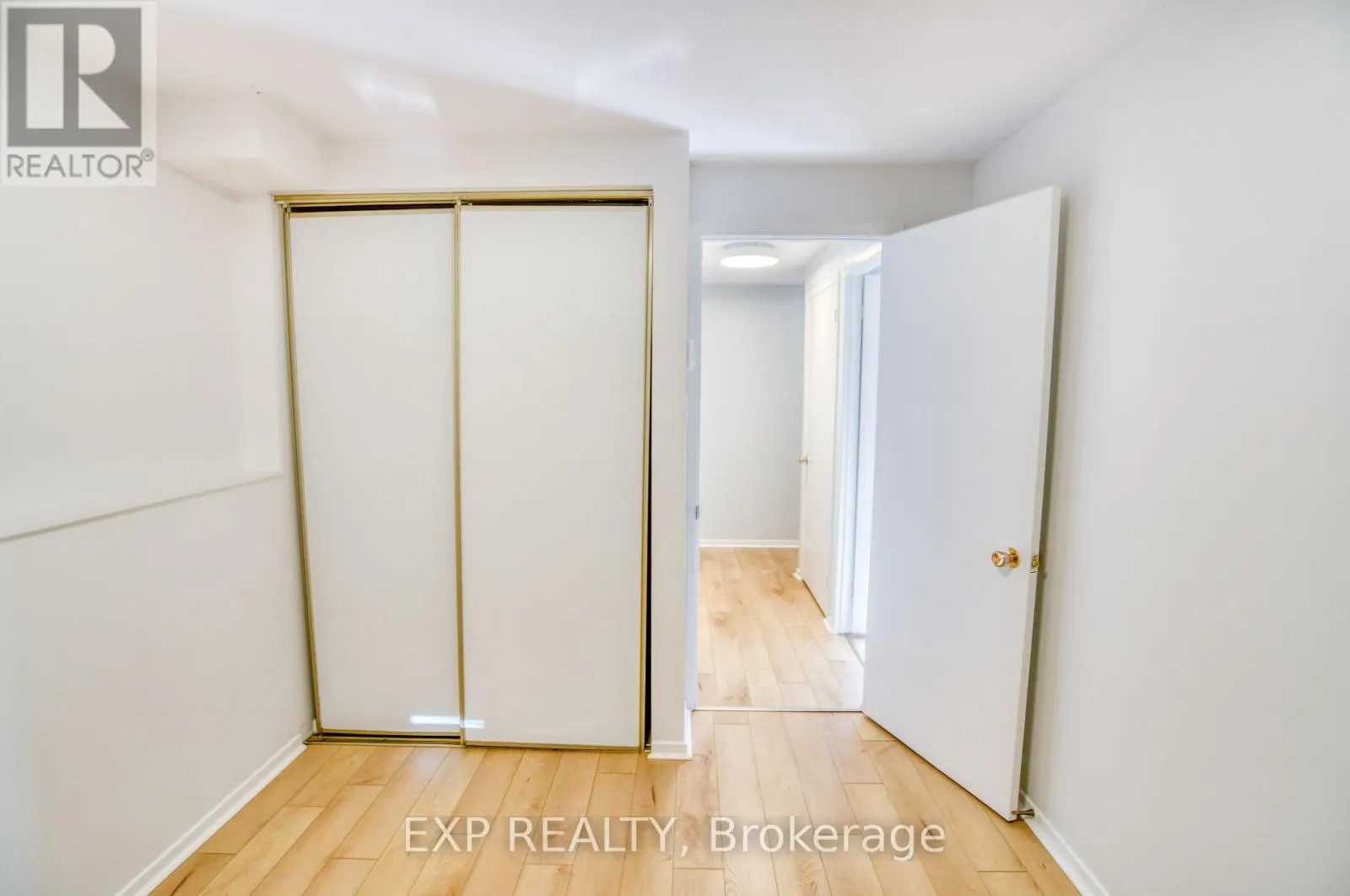 1 - 16 SWEETBRIAR CIRCLE