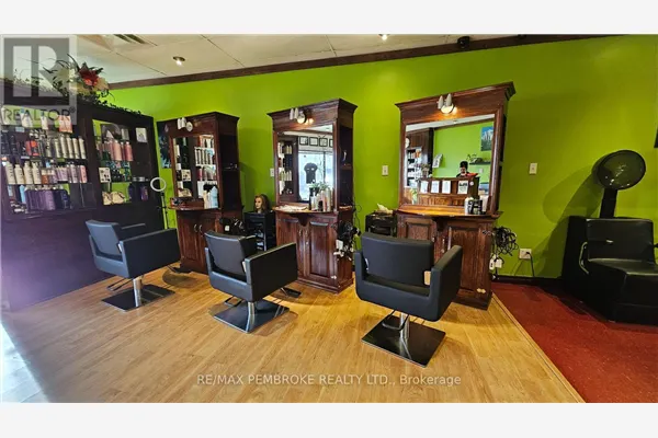 C - 3468 PETAWAWA BOULEVARD, #C