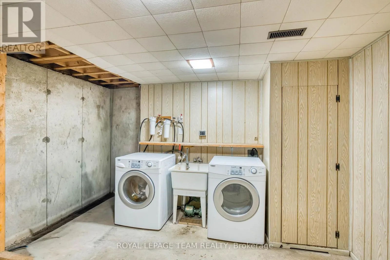 1674 BURNT LANDS ROAD