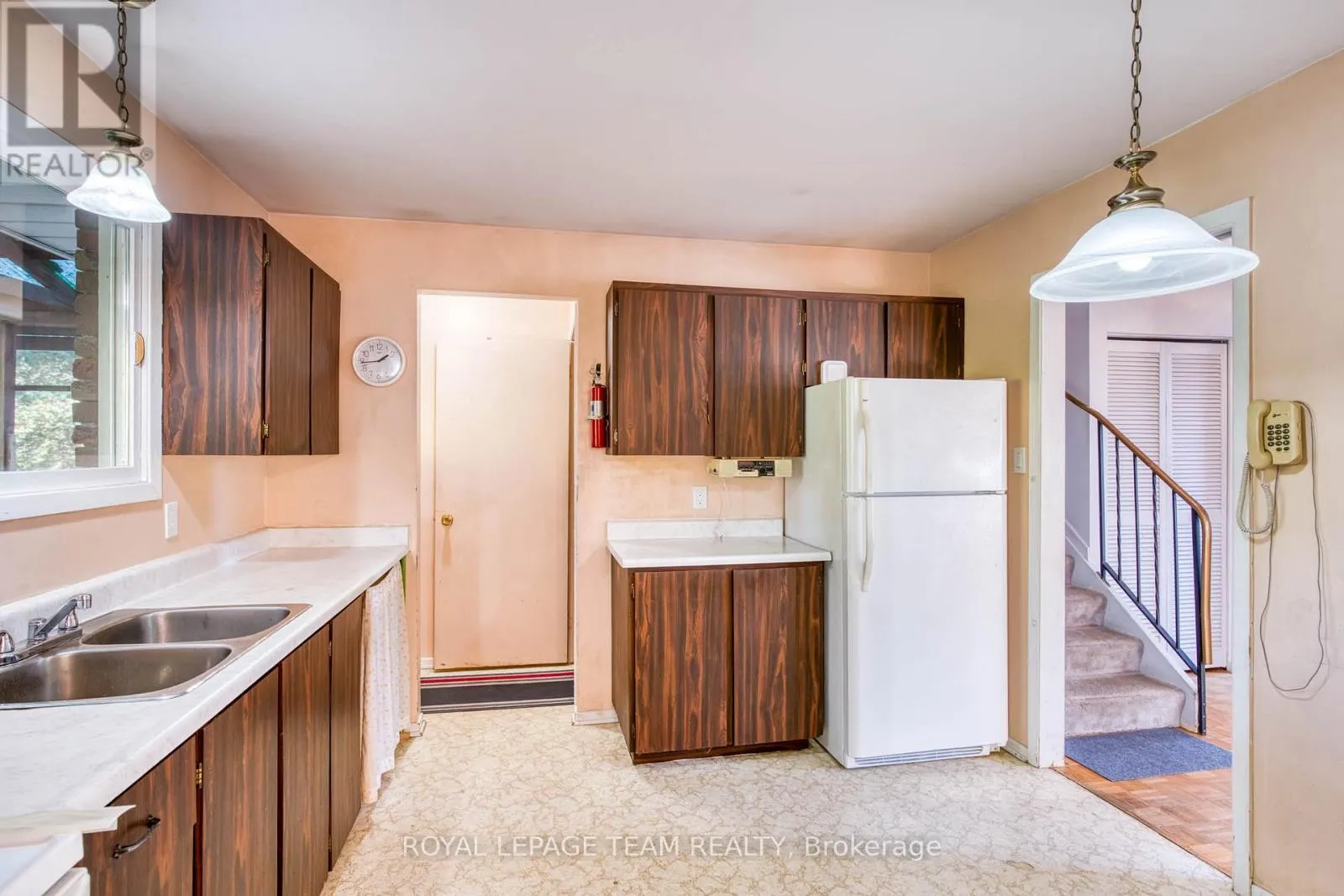 1674 BURNT LANDS ROAD