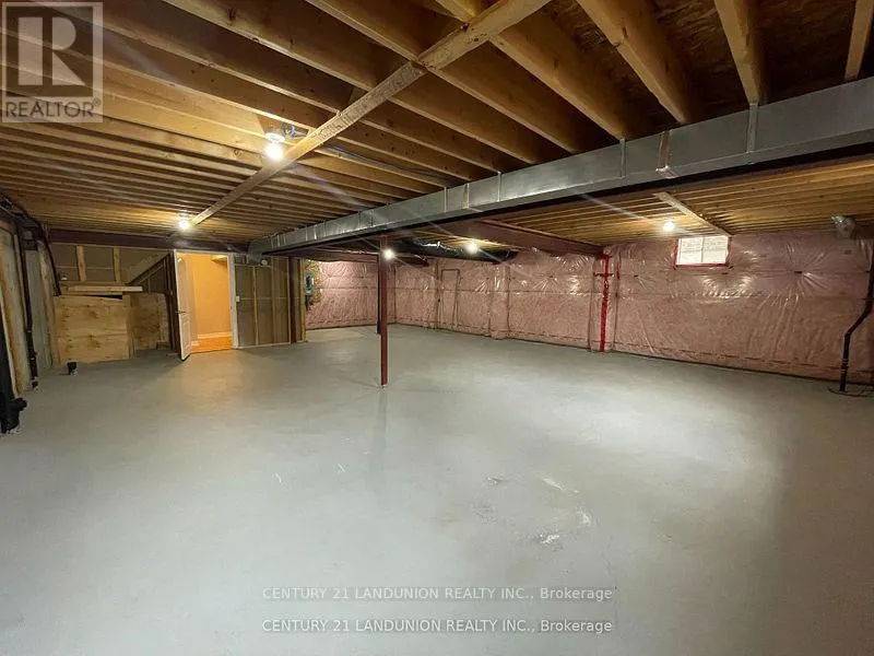 516 BALDWIN CRESCENT