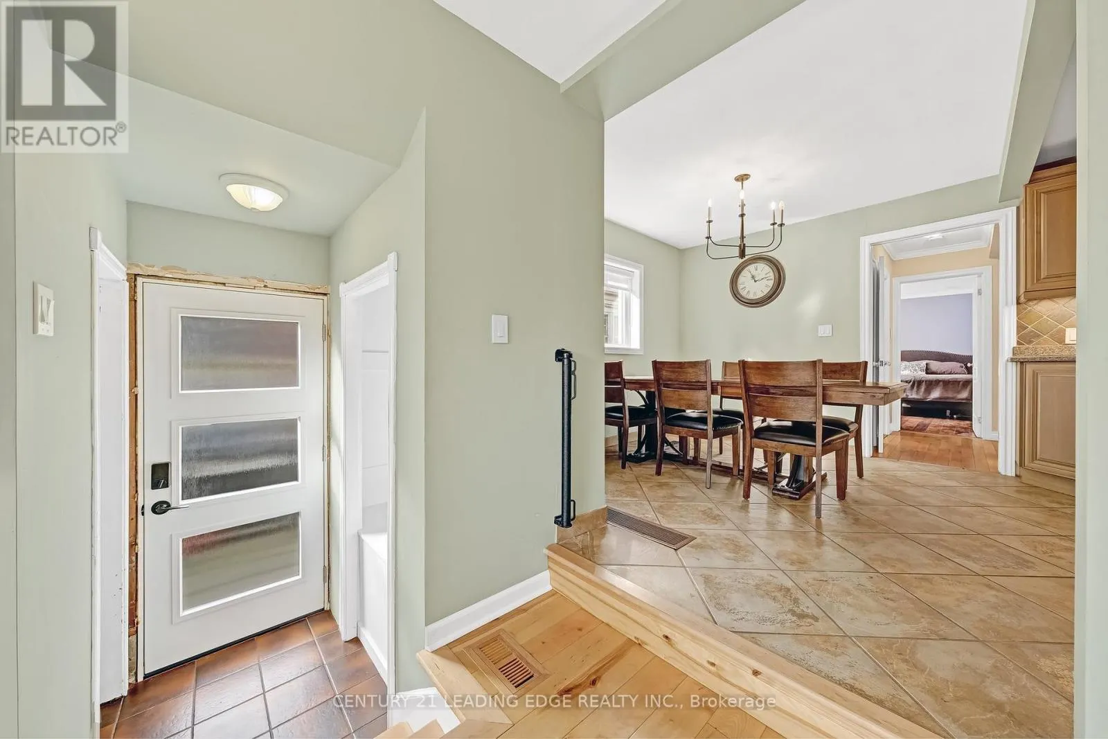 215 WEXFORD AVENUE S