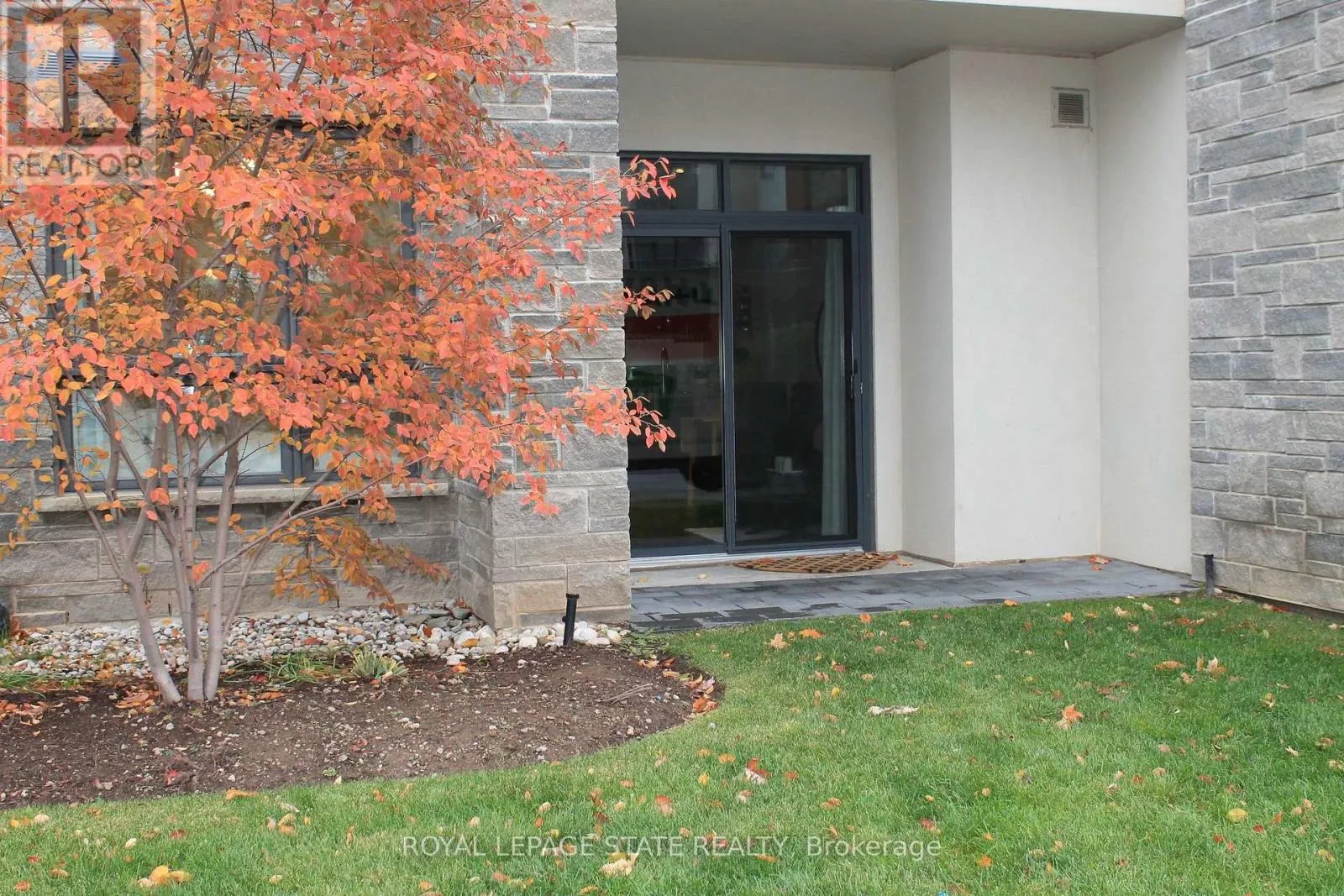 123 - 101 SHOREVIEW PLACE