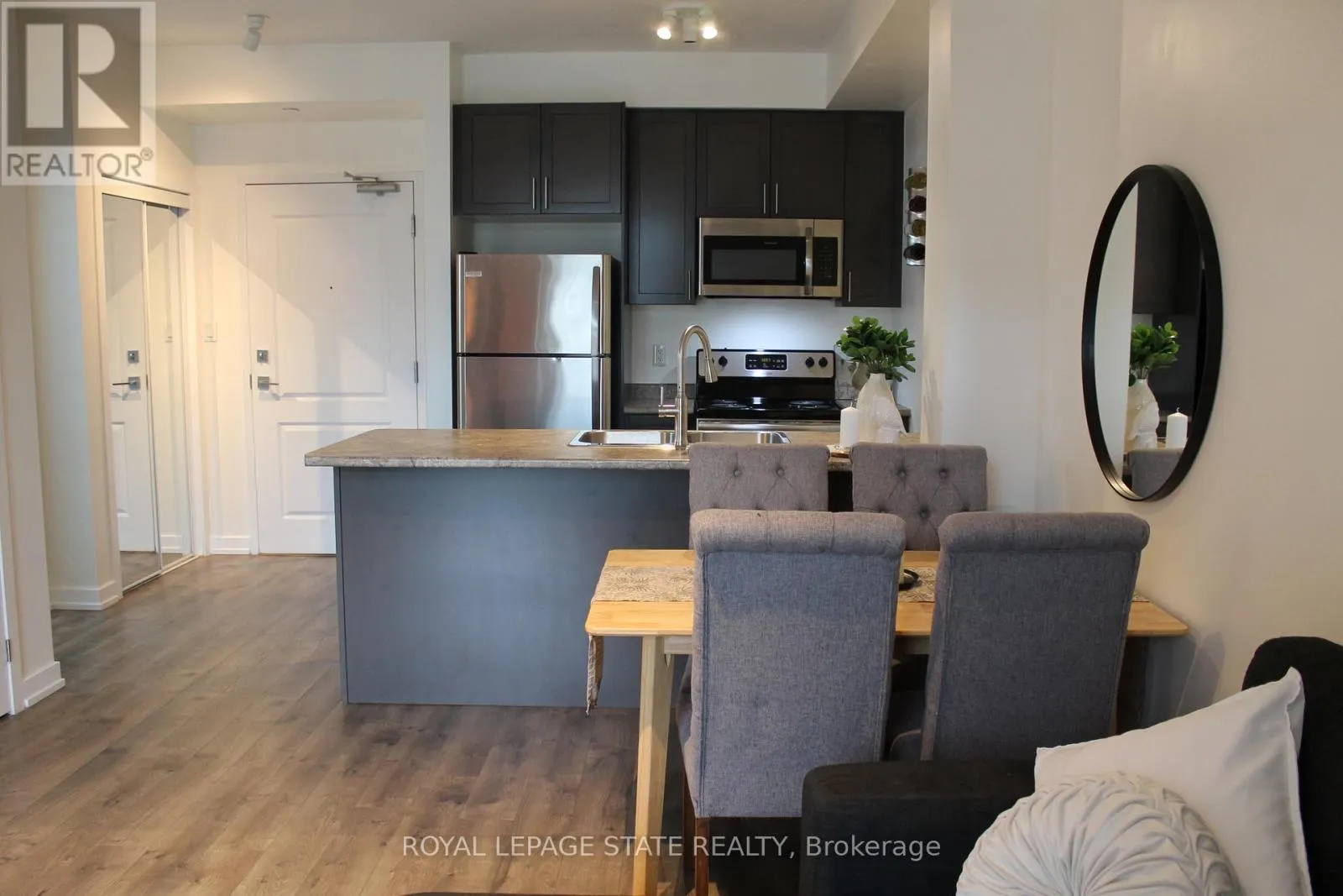 123 - 101 SHOREVIEW PLACE