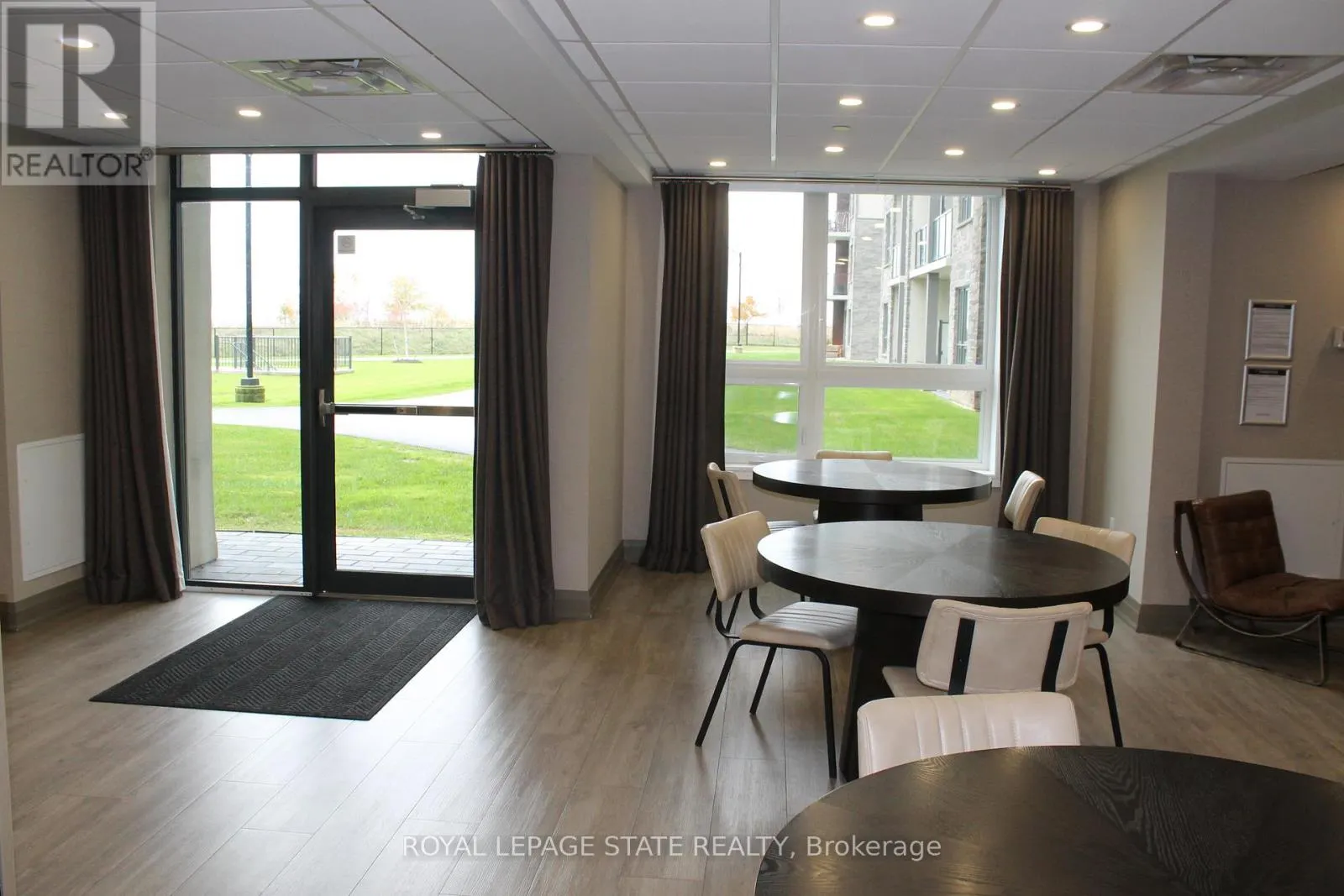 123 - 101 SHOREVIEW PLACE