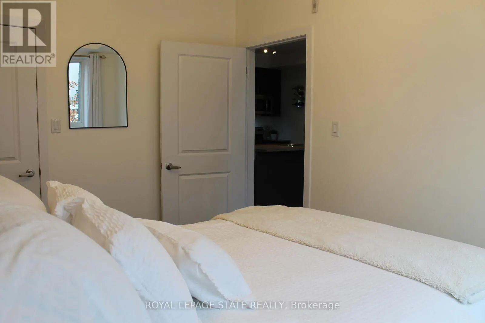 123 - 101 SHOREVIEW PLACE