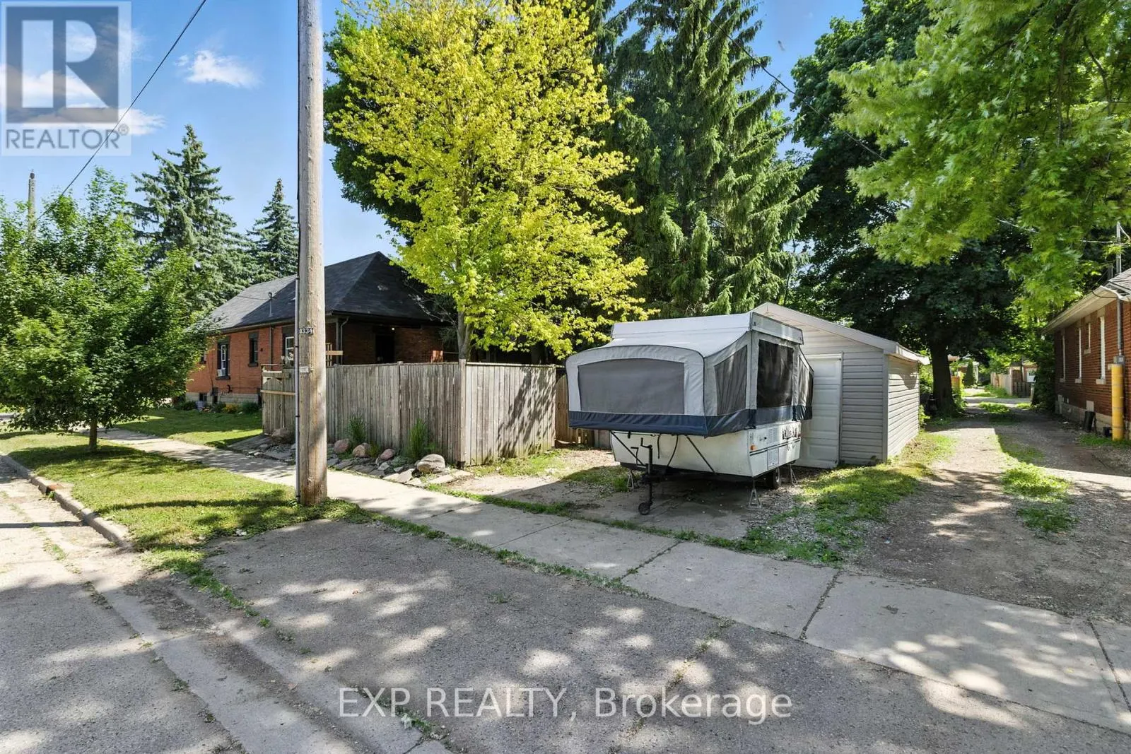 20 BARRINGTON AVENUE