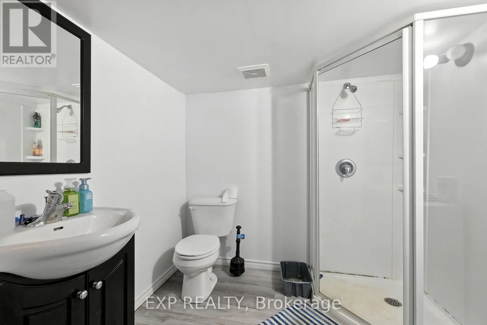 20 BARRINGTON AVENUE