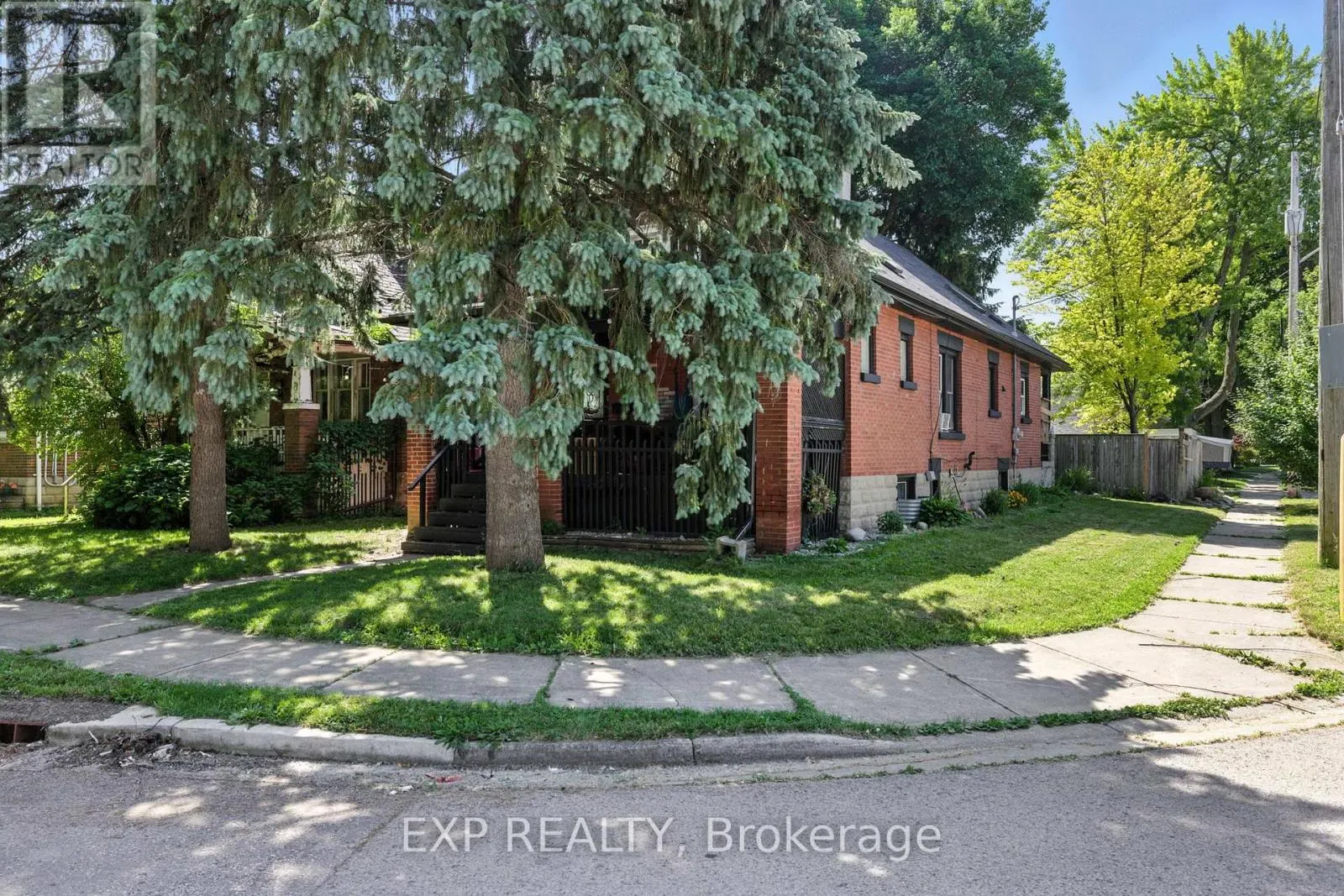 20 BARRINGTON AVENUE