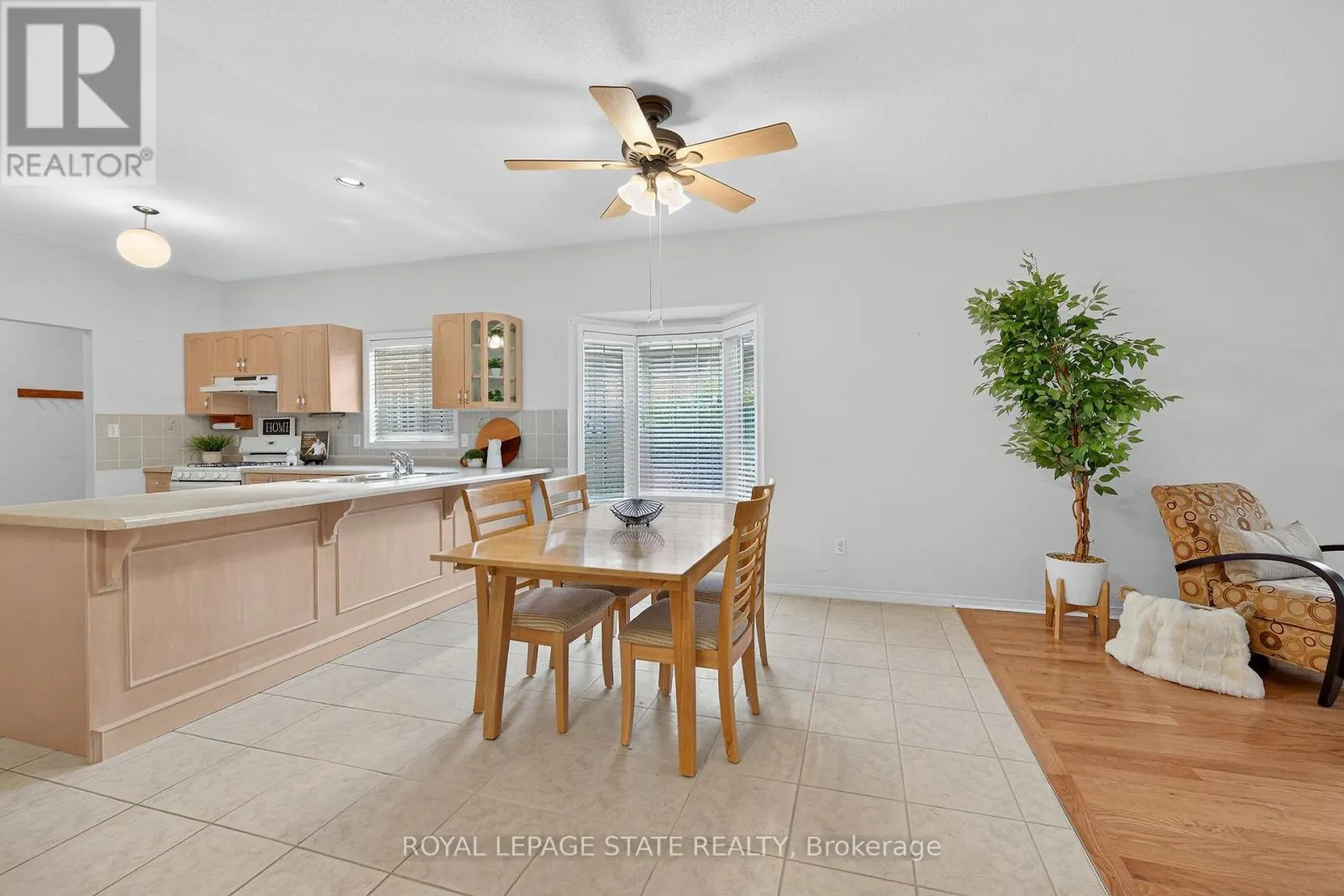 33 - 213 NASH ROAD S